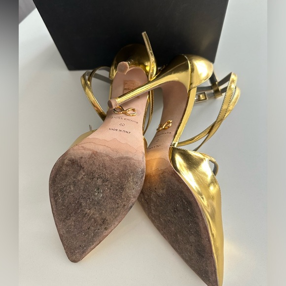 MONIKA CHIANG CAROLLA MIRRORED GOLD LEATHER PUMPS - Picture 6 of 7